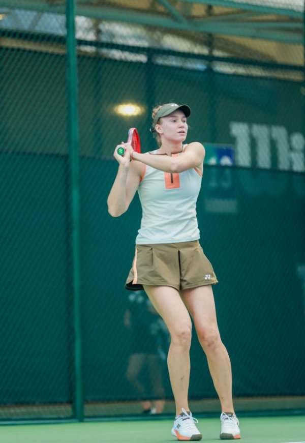 天载配资 张奔斗：莱巴金娜的眼光，已跨越总决赛看到明年